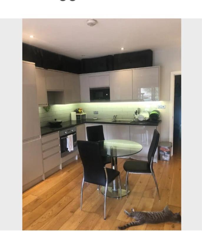 Amara Nomad 1 * Londra